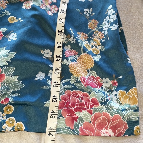 Mustard Seed Silky Blue Floral Kimono Short Robe Attached Belt Sexy Loungewear - Picture 7 of 13